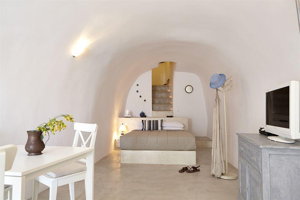 Liakada Oia Suites Exteriör bild