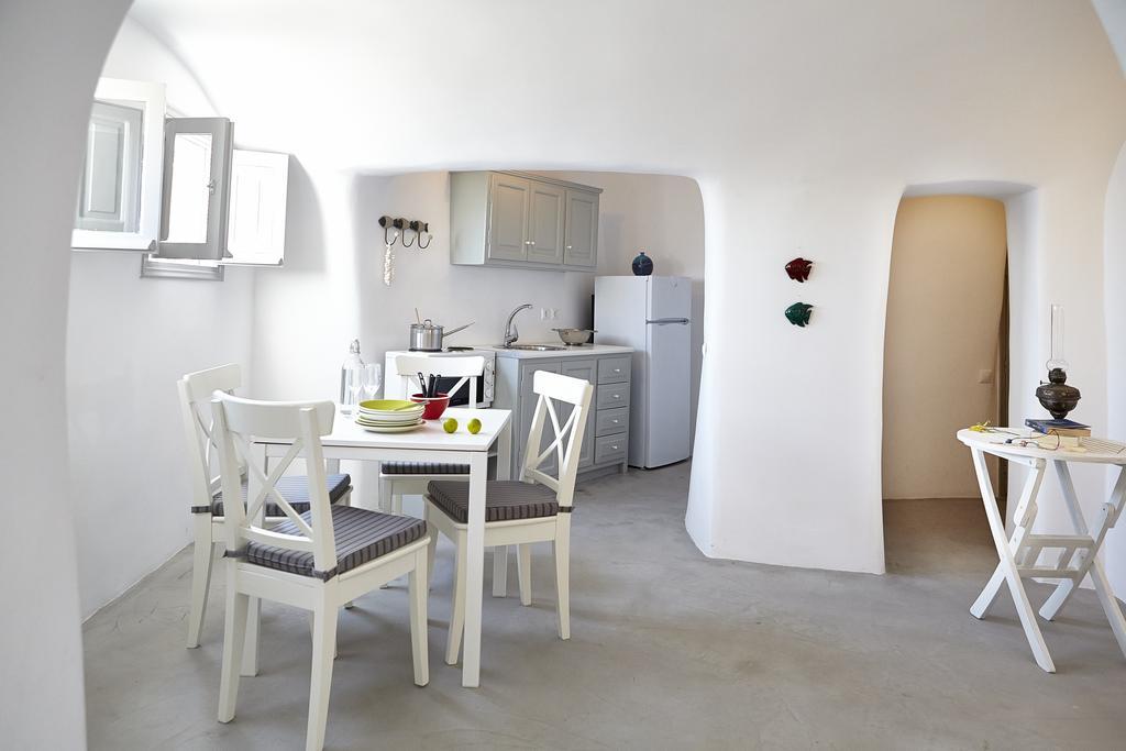 Liakada Oia Suites Exteriör bild