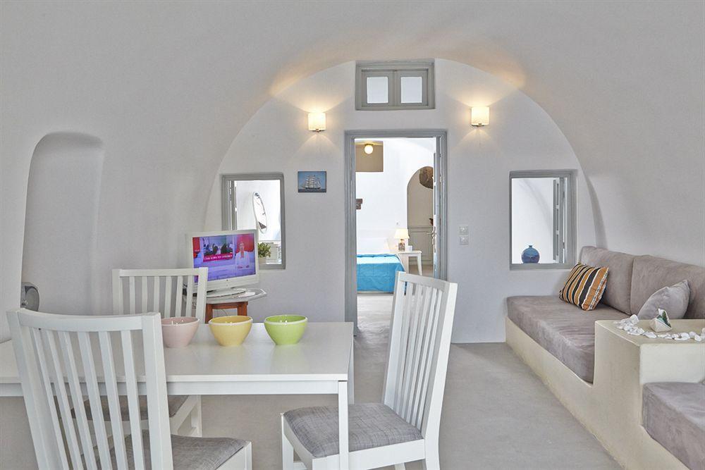 Liakada Oia Suites Exteriör bild