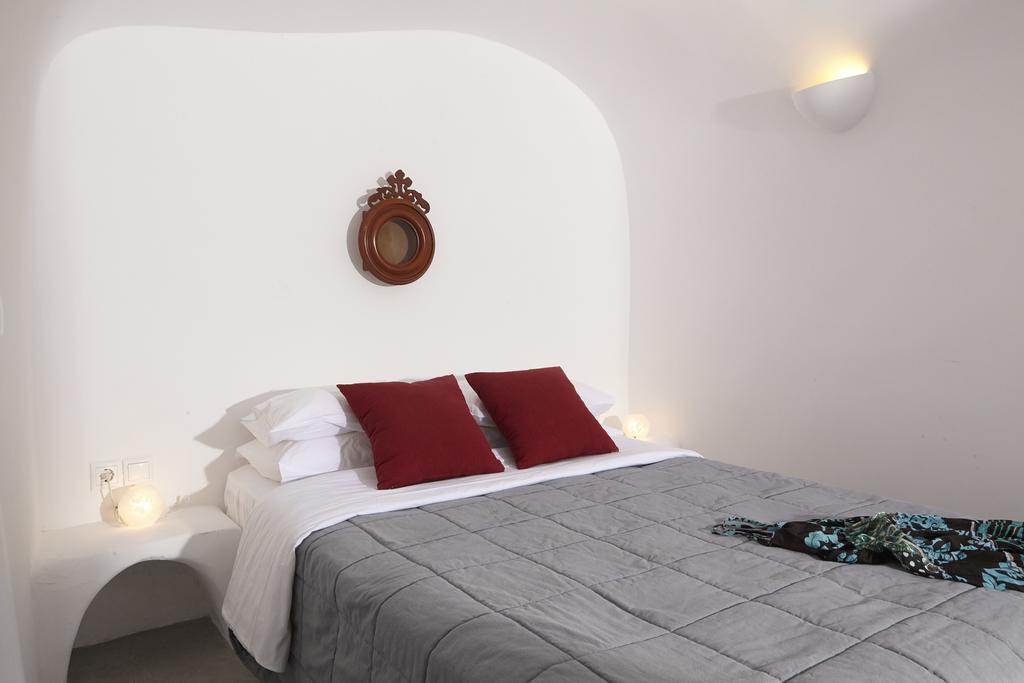 Liakada Oia Suites Exteriör bild