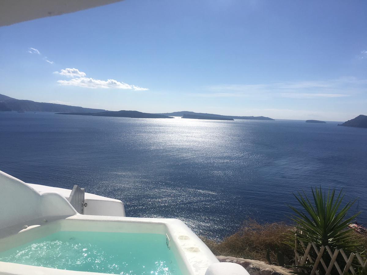 Liakada Oia Suites Exteriör bild