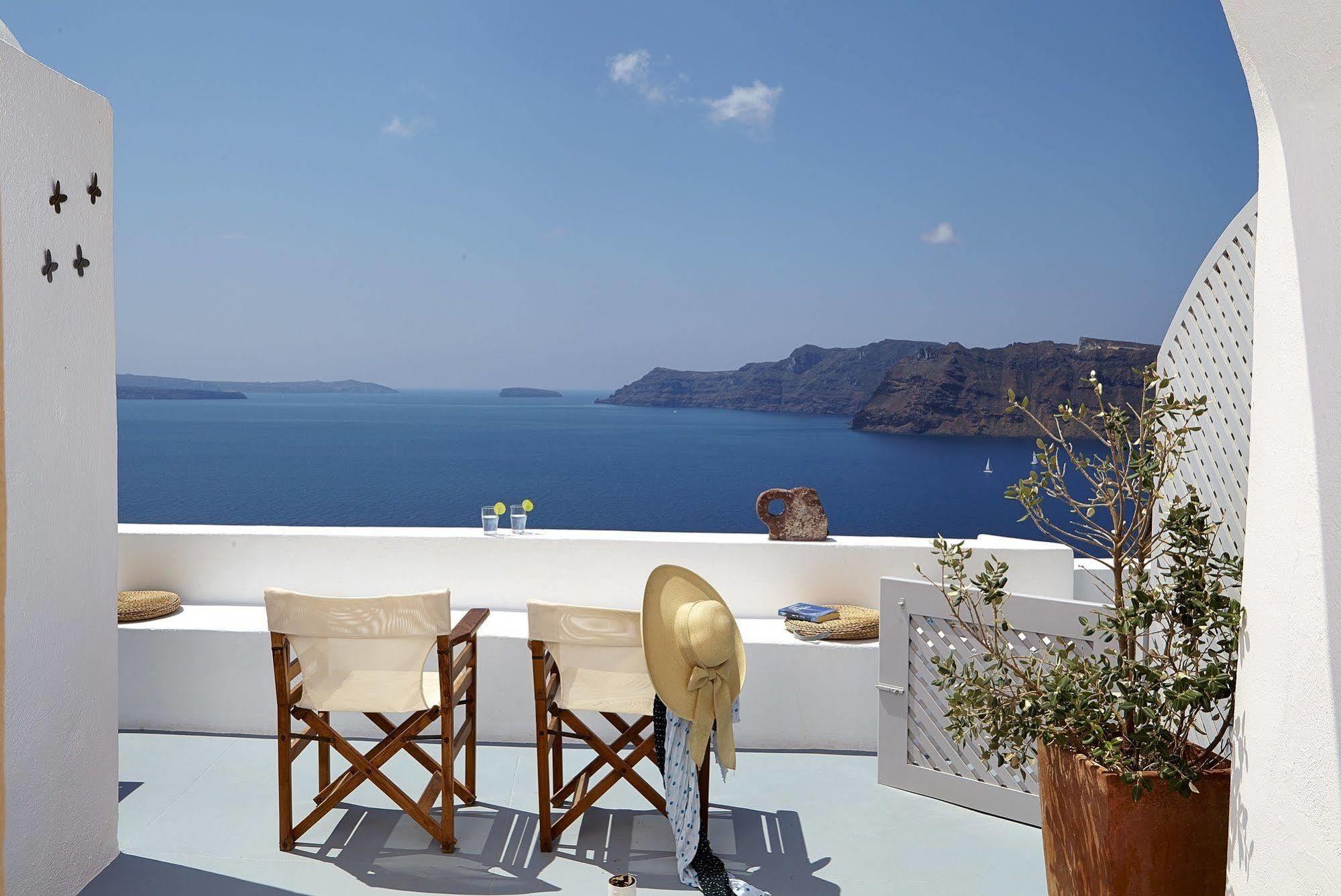Liakada Oia Suites Exteriör bild