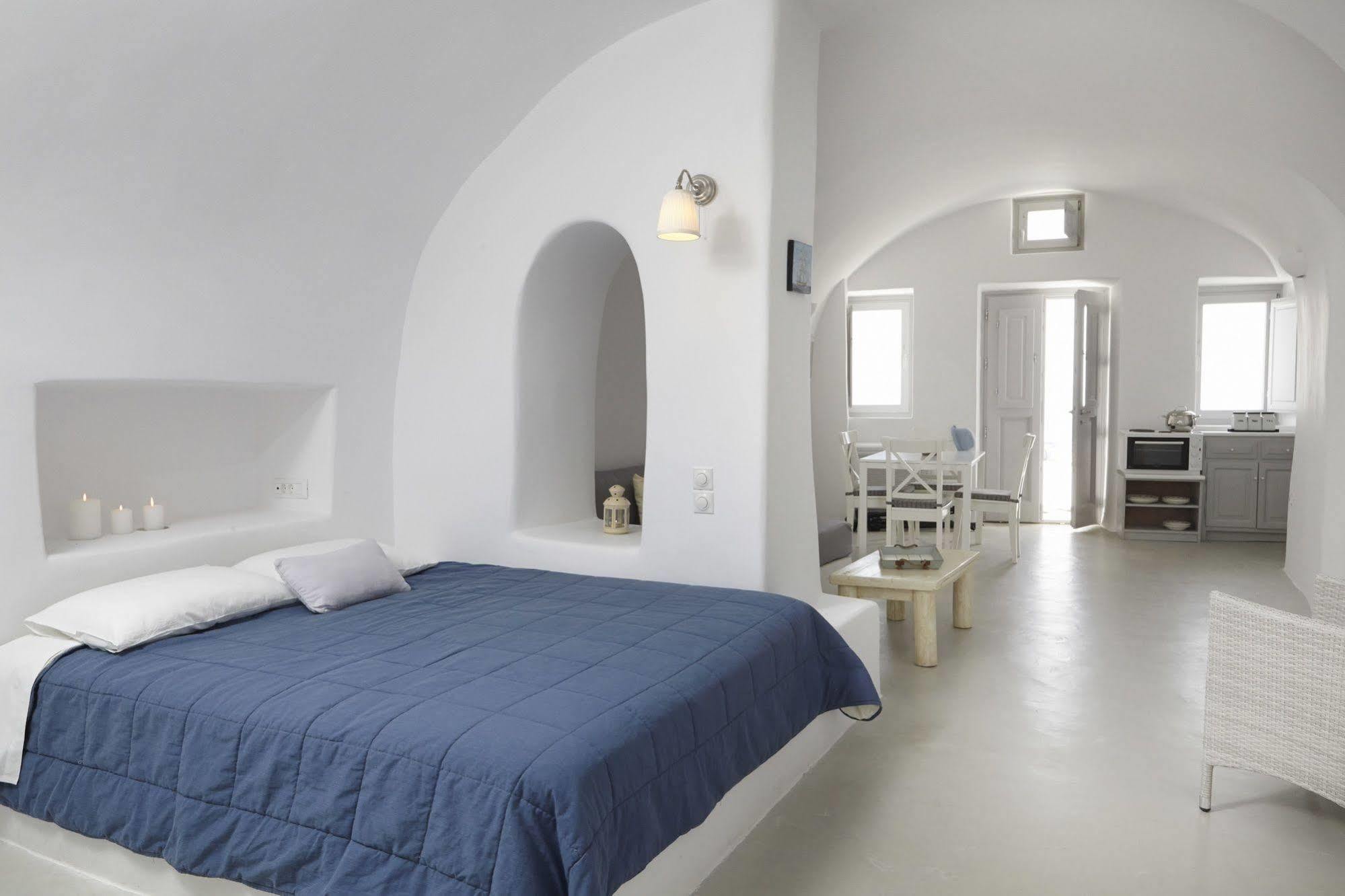 Liakada Oia Suites Exteriör bild
