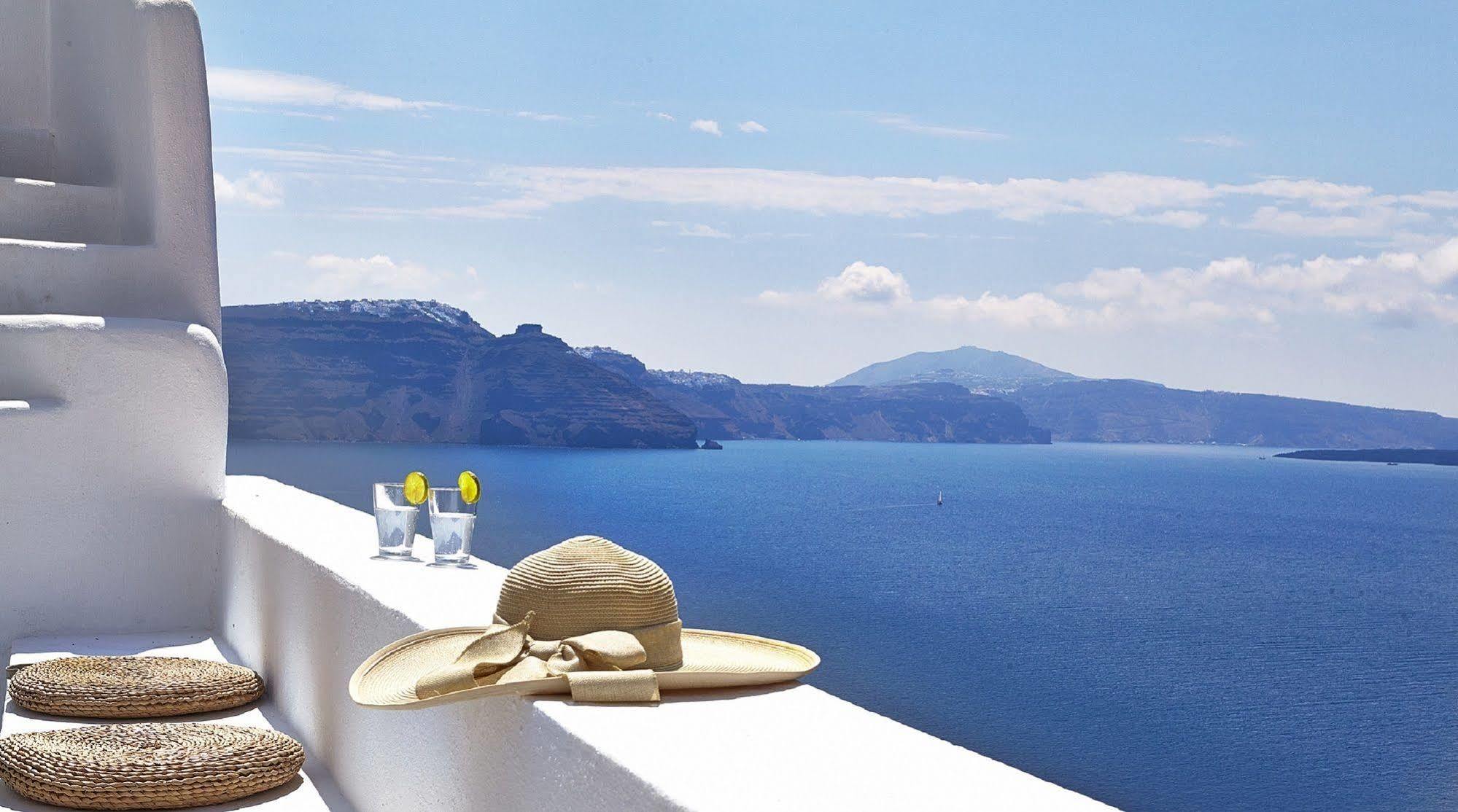 Liakada Oia Suites Exteriör bild