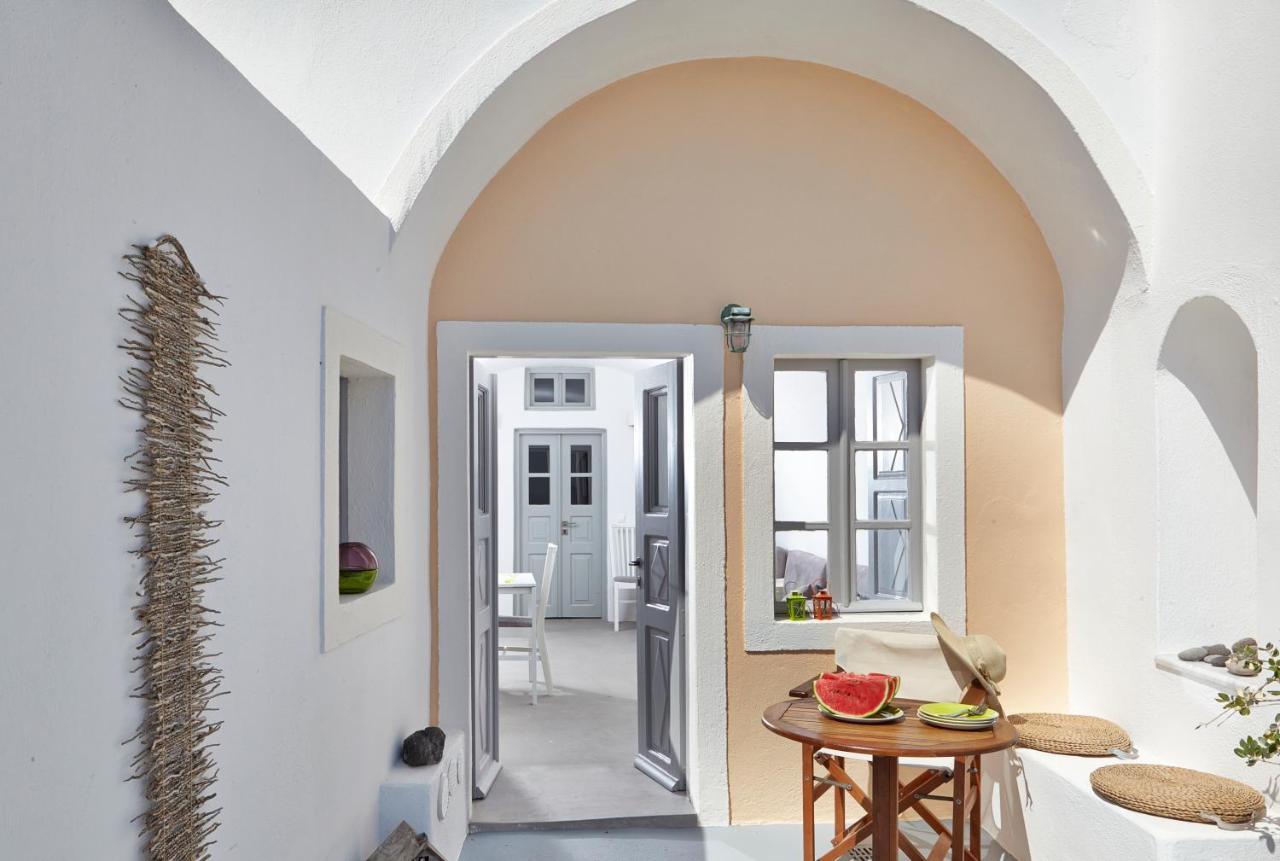Liakada Oia Suites Exteriör bild